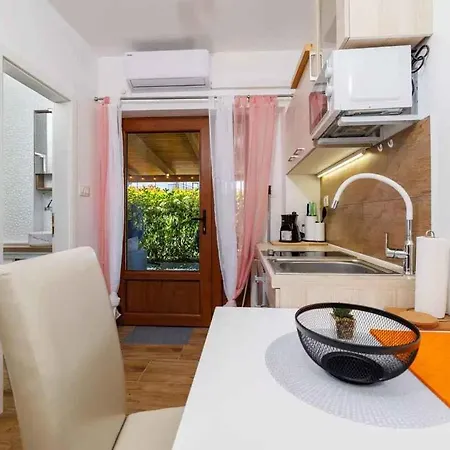 Appartement In 53538 Crikvenica